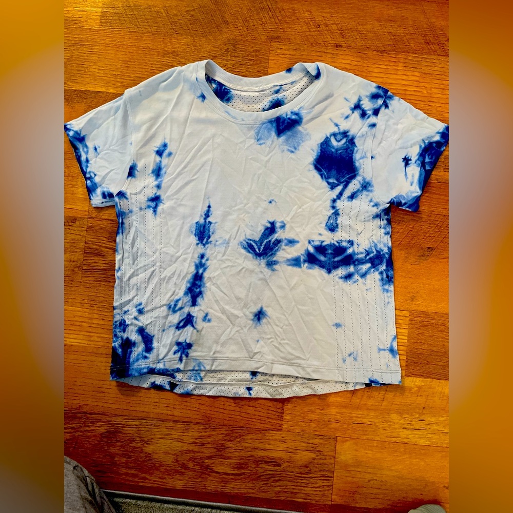 Lululemon top